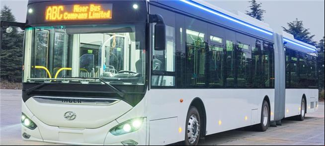 Ônibus articulado elétrico Azure A18BR , da TEVX H